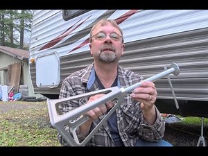 Using RV Stack Jacks to Stabilize Travel Trailers and Boat Trailers - Bebobly