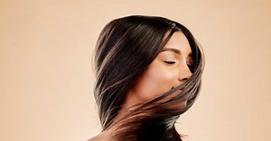 Châtain foncé : découvrez comment obtenir et entretenir cette couleur qui offre de la brillance aux cheveux