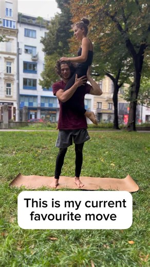 Acroyoga | Workshops | Community on Instagram: "Loving this entry into high side star 😍🫶🏼"