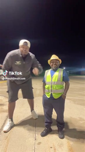 Malcolm see laughing at Mbithe😂😂💔