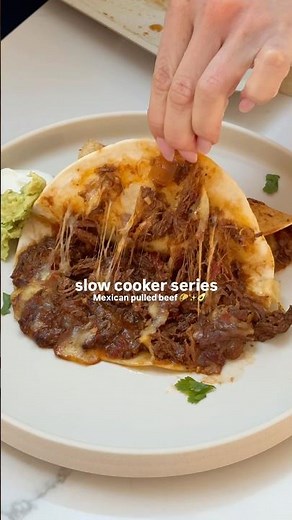 Slow Cooked Mexican Pulled Beef | easy & high protein dinner recipe #easyrecipe #mexicanfood #tacos