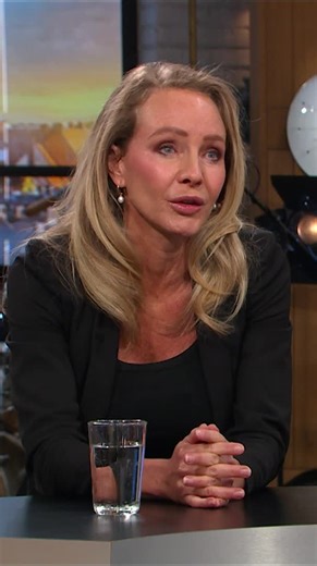 Marie och Leonel Wennerhorn lyckades komma med ett av de få flyg som avgick från Dubai efter krigets utbrott. Mycket tack vare 14-åriga Leonel som höll koll på alla flygappar och flighter. #iran #stranded #tourist