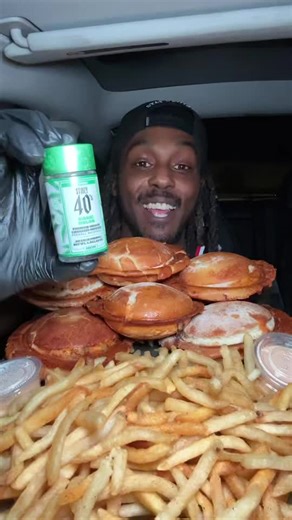 UFO Burger: Out of This World Taste at Alien Bros