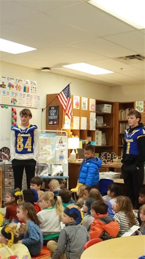 We’re grateful to be on one campus where we can make memories, build relationships, and celebrate each other’s successes. 💙💛 🎥 Addison Blount, Lakeside District Press #WeAreLakeside | Lakeside School District