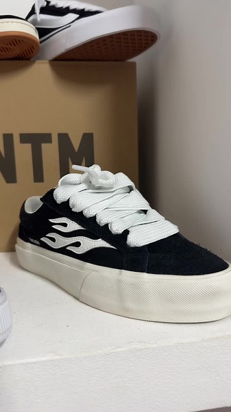 Truco para reaccionar a vídeos en 2024 | Zapatillas Chunky y Peppa Pig