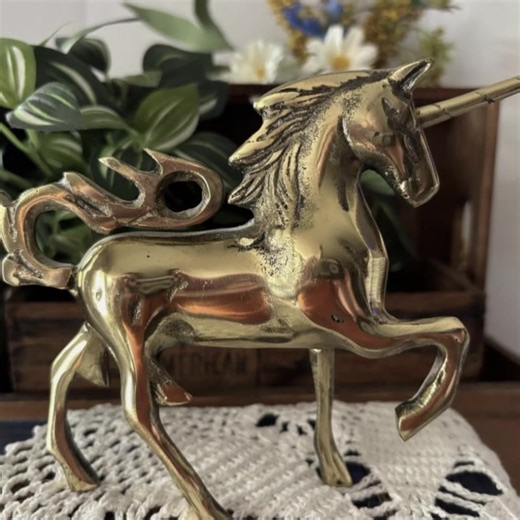 ⋆˚࿔ #unicorns #ibelieveinunicorns #vintage #moodboardaesthetic #thevirginsu1sides