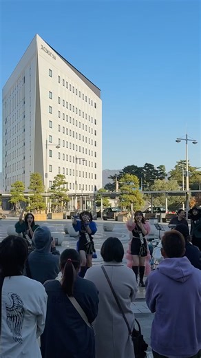 アイドルのライブが無料で観れる駅