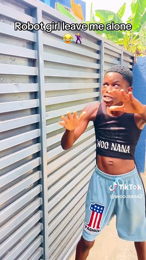 Robot Girl Dance Challenge: Leave Me Alone