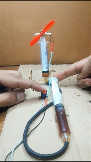 Hydraulic Lifting Fan | School Science Project💡#scienceproject #tech #shorts