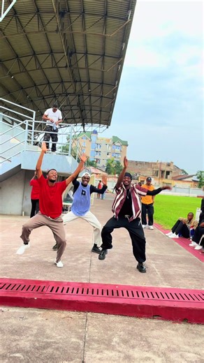 @SDM🇨🇩 @Mr céleste 🤍🇨🇩 @BEST EVENT @Descendants de David @Mardovi best ☺️ @𝐺𝑎𝑟𝑀𝑜𝑛𝑡 🖤🦅 @HHM #viral #gospel #chretien #danse #moisembiye @Moise mbiye @SPLENDIDE_INGUWA🎥 CM @Jared_M_Mpongo