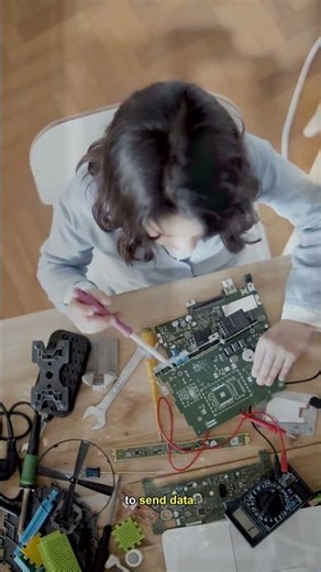UART Protocol Explained in 30 Seconds! ⚡️ #Shorts
