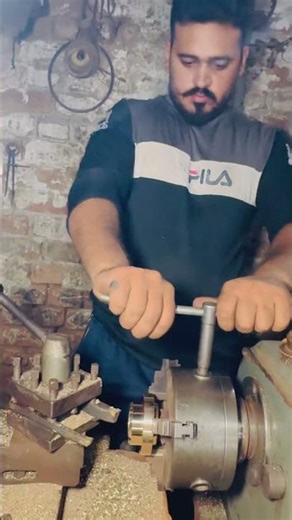 Making gun metal gear on lathe machine #ghaniengineeringwork