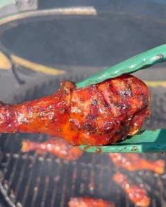 Peanut butter jelly chicken? Let’s try it out.⠀ ⠀ I’ve seen this made before and wanted to give it a try. Using chicken drumsticks and wings, tossed them in olive oil and seasoned with @meatchurch Holy Gospel. They hit the @biggreenegg , at 300 degrees, direct and elevated. I used the EggSpander system. Cook and turn the chicken every 8-10 minutes for an even cook.⠀ ⠀ While the chicken was cooking, prep the sauce/glaze:⠀ - 1 tbsp peanut butter⠀ - 2 tbsp jelly⠀ - a few dashes of worchestire⠀ - 1 