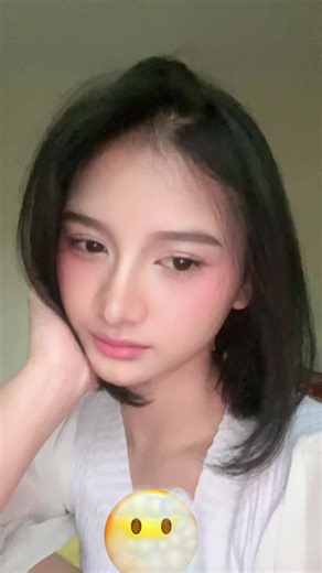 Yyang (@yayang.tria)’s videos with suara asli - jeniiieeee3 - jeniiisun