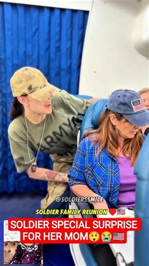 Mom’s Shocked When Her Soldier Appears Behind Her 😭 | Heartwarming Reunion