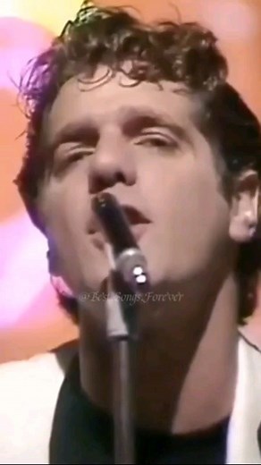 Best Songs Forever on Instagram: "Glenn Frey - The Heat Is On 殺 . Siga: @best.songs.forever"