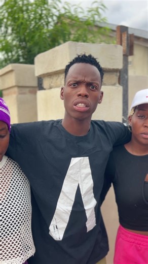 This guy 😂 @Teeky.skits Mr mangwana @THE CAPTAIN #comedia #goshvines #viral #fyp #meme