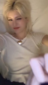 🌜🤍 #Somi 🤍🌛 #soloist ~ #IOI ~ #kpop | Girl Groups Galaxy