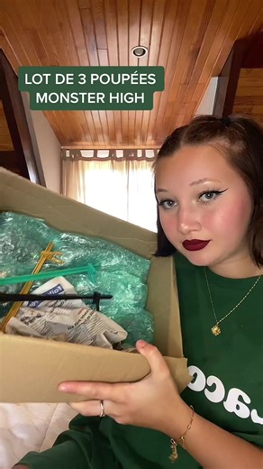 Unboxing Monster High💚 #monsterhigh #monsterhighdolls #monsterhighedit #monsterhighdoll #monsterhigh2022 #monsterhighcollection #shopping #shoppinghaul #new #dolls #doll #collectordolls #dollcollector #poupée #foryou #fyp #pourtoi #video #viral