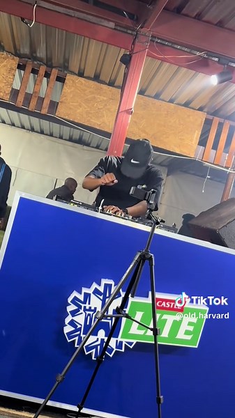 Izandla 🙌🏼⬆️ #creatorsearchinsights #fyppppppppppppppppppppppp #SAMA28 #contentcreator #phumatuesday @uncool_mc @ShaunMusiq