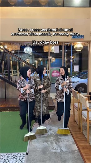 Ashhryshoshedap on Instagram: "Aku ni baru takda berapa lama, dah tiber engkorang boleh fly pula, betul betul tinggi kau punya khayalan tuh ek. Seperti biasa kedai buka dari jam 12pm sehingga sehingga 12am last order 11malam. Kedai kami setiap hari buka sekiranya ada pertanyaan sila WhatsApp 0177215181 (adikmanja) dan diingatkan harap bersabar buat kalian untuk menunggu respon kami kekadang trafik light pun boleh jem inikan nak respon korang. Sabau tau 😘🥰 #ashhryshoshedap #lawak #rxzmembersoff
