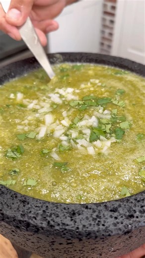 Salsa verde taquera ¿Cómo preparar una rica salsa para tacos? #tacos