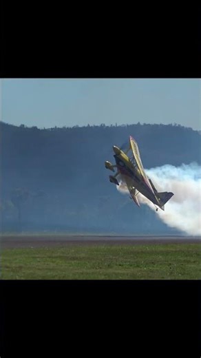 🤯 Wolf Pitts Pro Wall of Fire – Warbirds Over Scone 2026