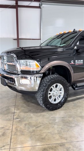 Priced to move! 2018 Ram 2500 Mega Cab Laramie, 6.7 Cummins 4x4, Heated/Cooled leather, Navigation, Heated 2nd row, Convenience package, Snow chief group, Uconnect4 w/ 8.4