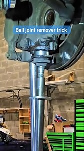 Ball joint removal with a slide hammer 👨‍🔧 #balljoint #mechanic #slidehammer | Agus Yayah Said