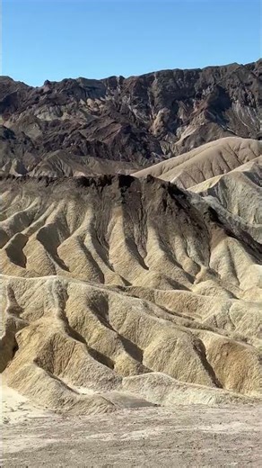 Splendid Zabriskie point in Death Valley National Park! 死亡谷國家公園壯麗的札布里斯基角！