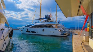 Discover Saint-Tropez – French Riviera Harbor & Luxury Yachts (4K)