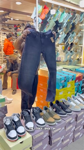 Srktiger Srk on Instagram: "Casual shoes available ✨ @the_tiger_shoe_jh . . . . . #ranchi #shoes #fyp #explorepage✨ #thetigershoes"