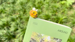 Crochet Bookmark, Mini Bee Bookmark, Sunflower Bookmark, Gift for Book Lover, Gift for Teacher, Back to School Gift, Plant Lover Gift - Etsy Australia