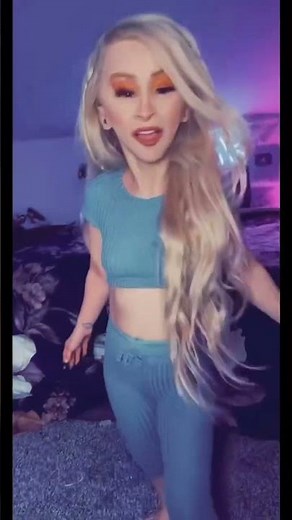 TINY TEXIE AND HER TWIN GOT MOVES! #TINYTEXIE #DANCE #FUNNY #COMEDY #VIRAL #LITTLEPERSON #YT #SHORTS