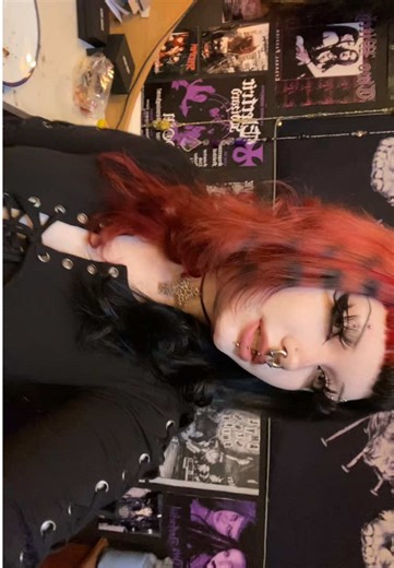 Creative Split Dye Techniques for Alternative Styles