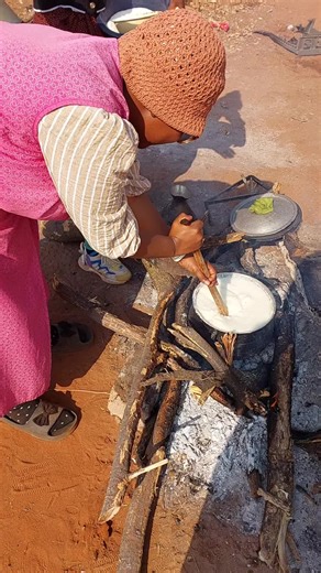 E le nna bogadi ba mphile pitša ya size 3 😁 😁