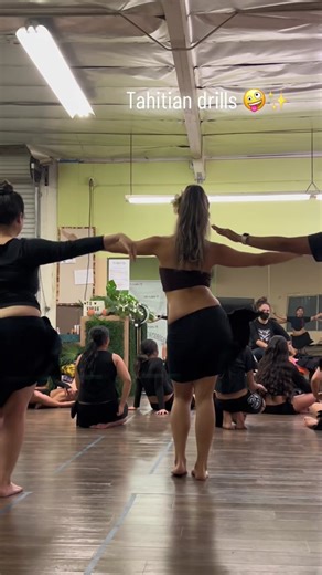 Tahitian drills are my fav 🥵 #polynesiantok #polynesiandance #oritahitidancer