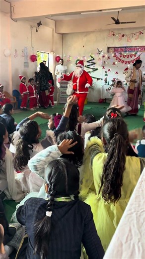 ￼ Aliens Convent School Christmas Party #viral #shortvideo #school