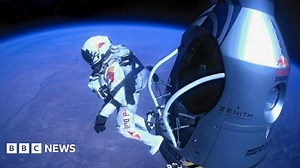 Skydiver Felix Baumgartner breaks sound barrier