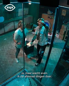 Code van Coppens is terug 🧩 In een race tegen de klok gaan twee duo's van bekende Nederlanders op zoek naar aanwijzingen in speciaal gebouwde spectaculaire escaperooms. Code van Coppens zien? Ga naar https://bit.ly/KIJKcvcS5A1 | KIJK