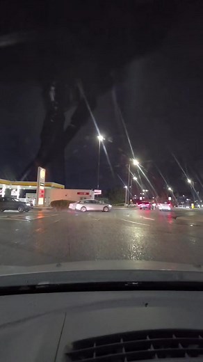 10K views · 22 reactions | The Broadway Roundbaout  During rush hour it can be a nightmare: ● The roundabouts small ● Traffic is fast flowing Pick your gap and get into it safely and as quick as possible - not recklessly. Just not too slowly, as the traffic flows quick from all directions. #sunderlanddriving #drivinginstructorsunderland #DrivingLessonsSunderland #sunderland #drivinglessons #drivingtips #drivingtest | Sunderland Driving | Facebook