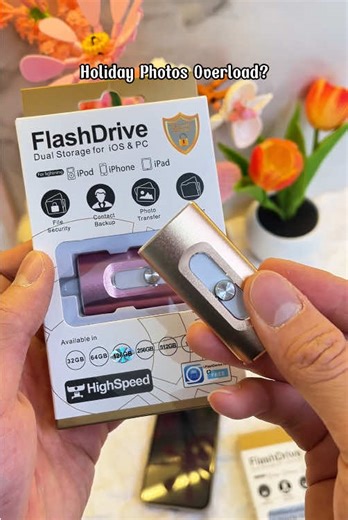 Save Photos Easily with USB 3 in 1 Gadget