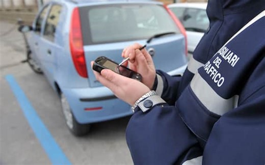 Nuovo Codice della strada, Codacons: “Rischio stangata per pochi”. Polemica su monopattini