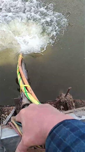 Traditional Paddle Wheel vs DIY High Flow Propeller