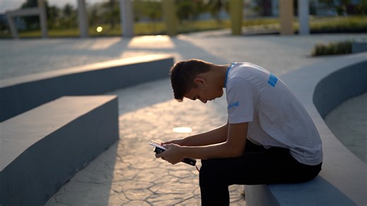 When God Became Real | #MissionSpotlight Gustavo grew up knowing about God, but it wasn’t until he attended a Seventh-day Adventist school that faith became real. Through mission and service, he discovered a personal friendship with Jesus that changed his life. Watch it in ENGLISH: m360.tv/s2545 Míralo en ESPAÑOL: m360.tv/s2545ES Assista em PORTUGUES: m360.tv/s2545PT Regardez-le en FRANÇAIS: m360.tv/s2545FR | Adventist Mission