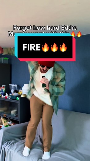 Eddie Murphy Singing 'I'm a Believer' in Shrek Behind The Scenes