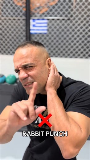 14K views · 202 reactions | Watch out for shots behind the ear, that’s an illegal rabbit punch #boxing #family #fblifestyle | Boxing Style | Facebook