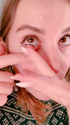 Technique pour mettre des lentilles de couleur