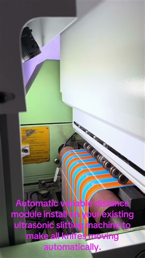 Ultrasonic slitting machine with Automatic Variable distance Module.