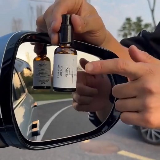 👍💧Keep your car windows crystal clear and safe with our Car Window Water Repellent Spray. Designed to improve visibility and protect your glass, this spray is essential for any vehicle owner.shop now👉 ✅Superior Water Repellency ✅Long-Lasting Protection ✅Easy Application ✅Multi-Surface Use ✅Streak-Free Fini👉👉 https://giftfreea.com/products/car-window-water-repellent-spray | Giftfreea